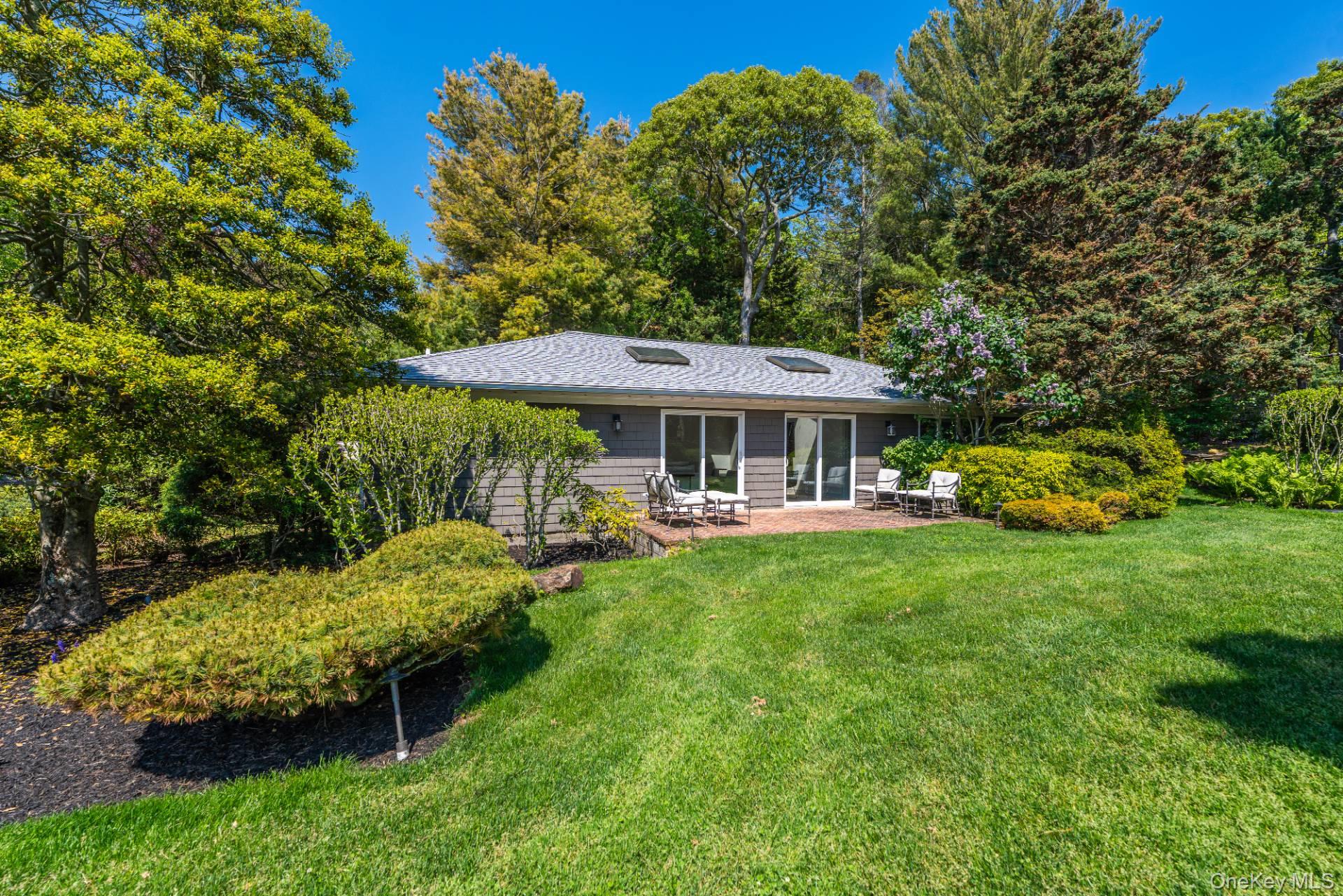1350 West Cove Road Cutchogue, NY 11935 - Photo 39 of 49 Guest Cottage