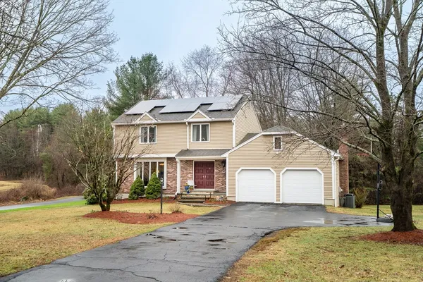 $899,995 | 6 Flanagan Drive, Framingham, MA 01701