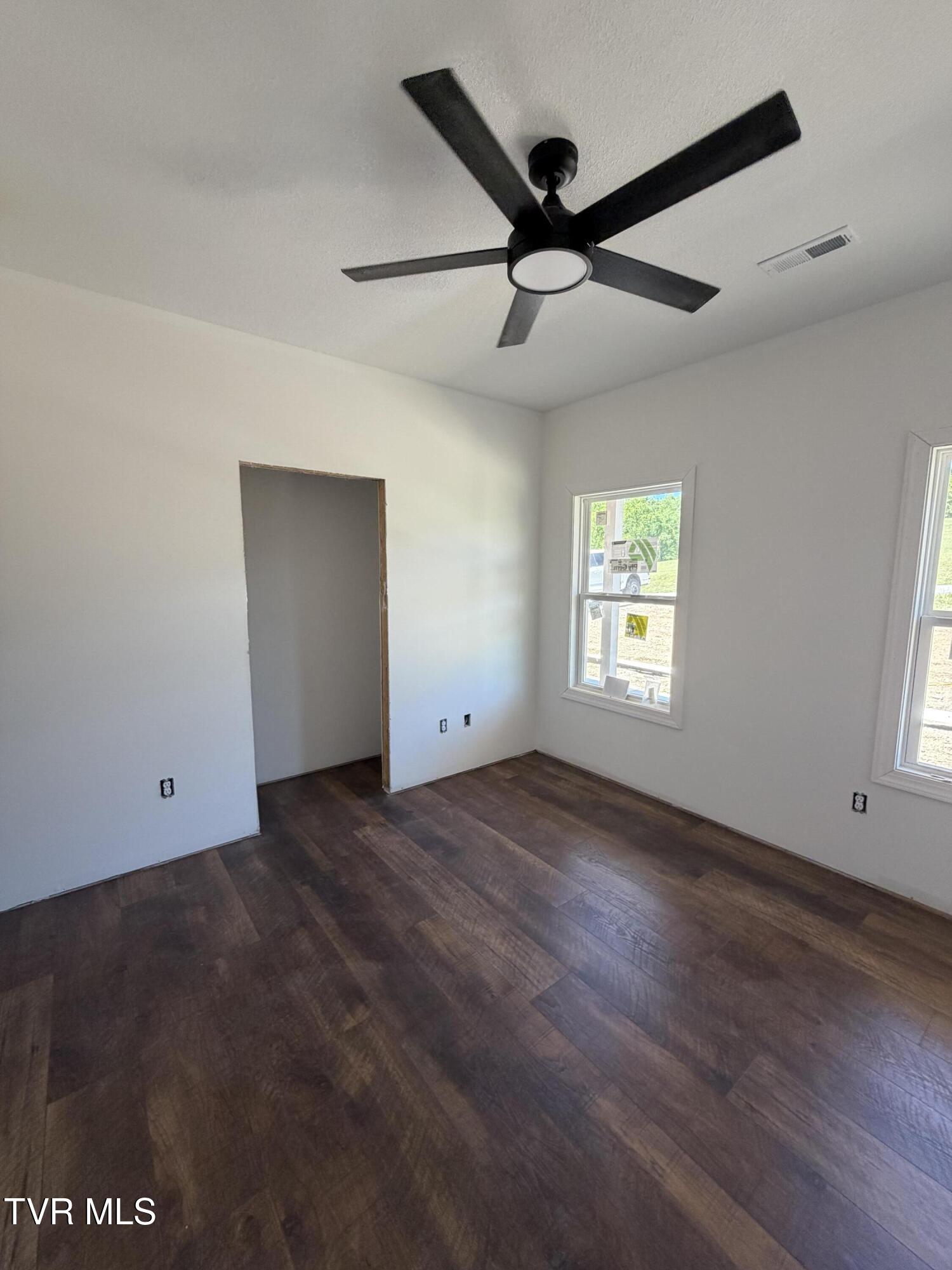 161 Paynetown Road Telford, TN 37690 - Photo 23 of 36 IMG_4270