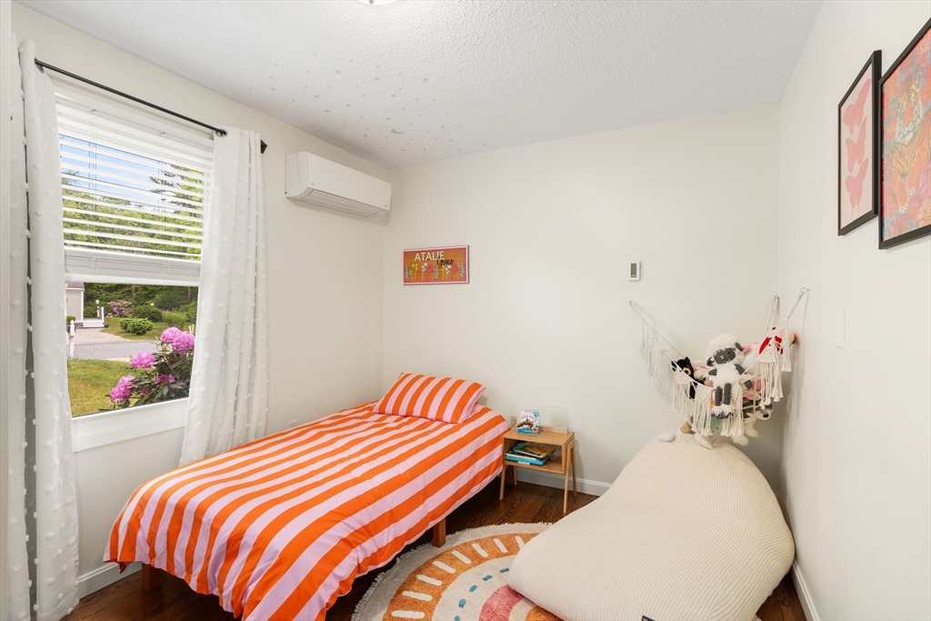 9 Debbies Lane Barnstable, MA 02648 - Photo 12 of 32
