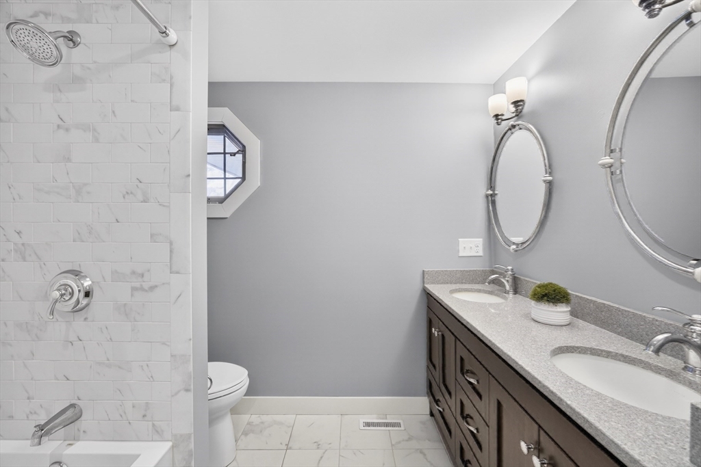 357 Lakeside Drive West Barnstable, MA 02632 - Photo 21 of 33