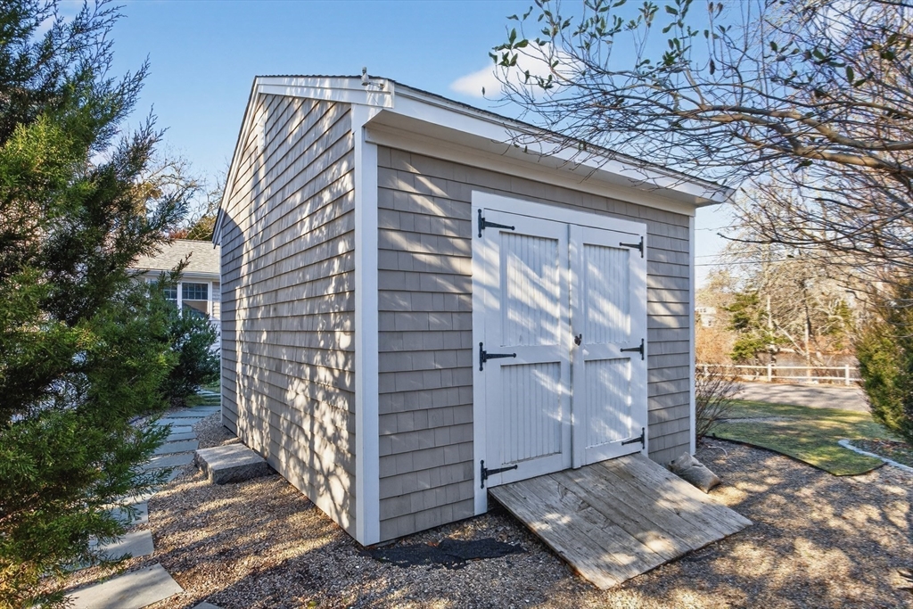 357 Lakeside Drive West Barnstable, MA 02632 - Photo 27 of 33