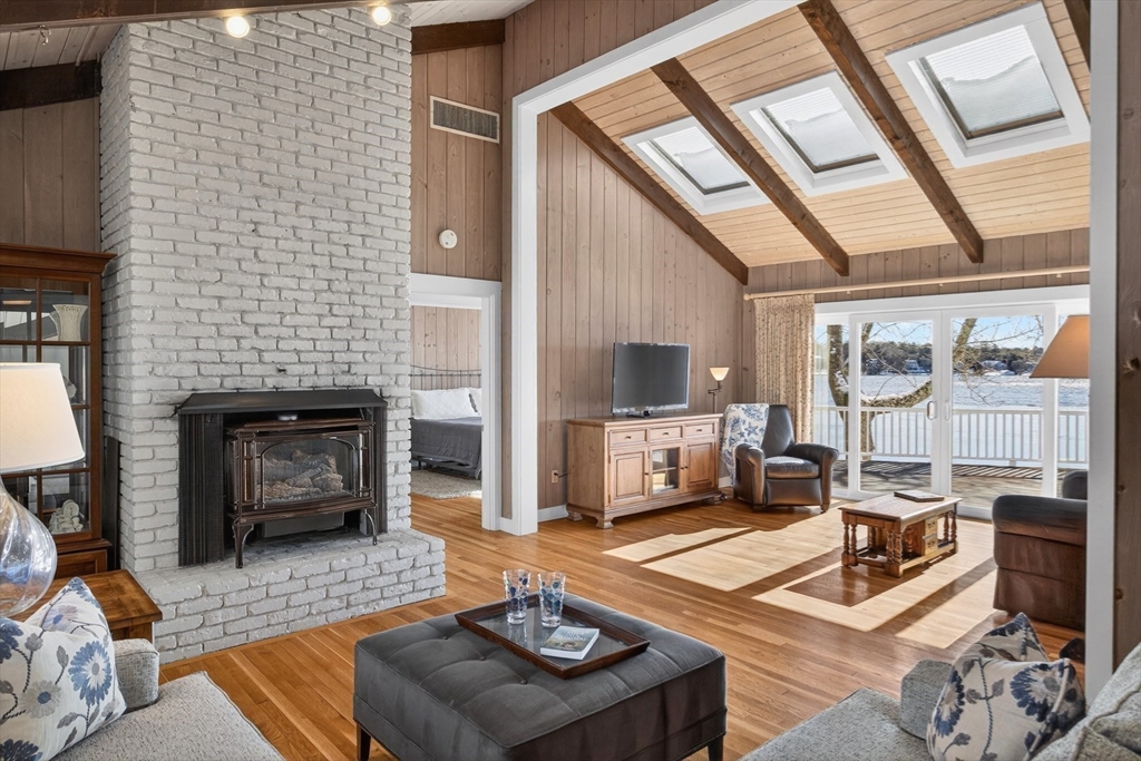 357 Lakeside Drive West Barnstable, MA 02632 - Photo 9 of 33