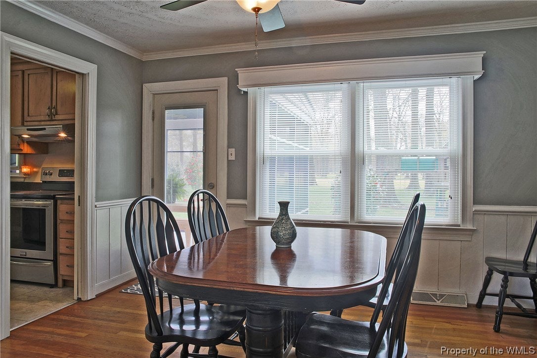 22 Goodwin Road Newport News, VA 23606 - Photo 7 of 24 Gallery Image 7