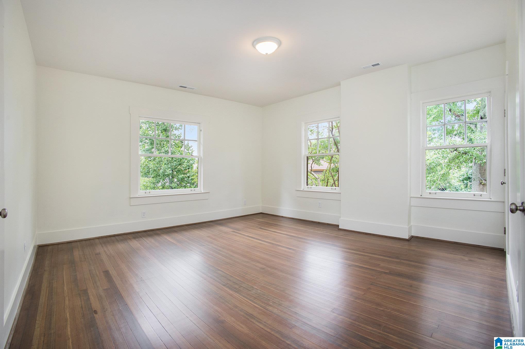 2984 Rhodes Circle South Birmingham, AL 35205 - Photo 36 of 39