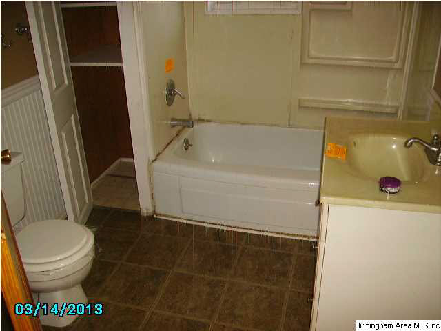 1306 Sparks Gap Road Bessemer, AL 35020 - Photo 9 of 14