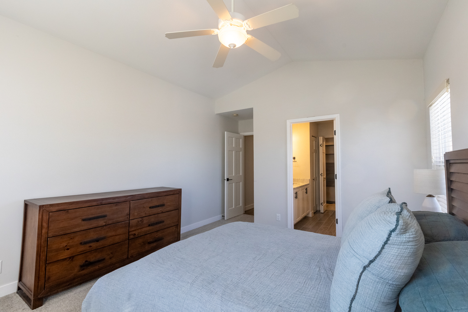 1693 Waterford Road North Aurora, IL 60542 - Photo 20 of 38