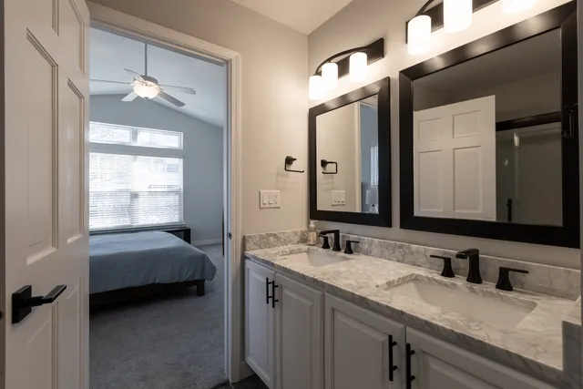 $319,900 | 1693 Waterford Road, North Aurora, IL 60542