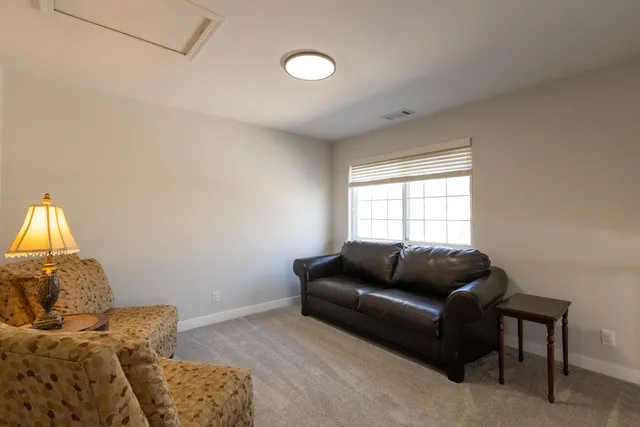 $319,900 | 1693 Waterford Road, North Aurora, IL 60542