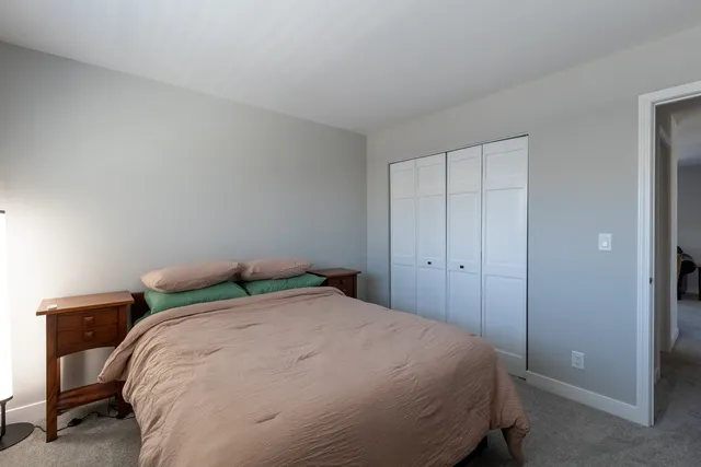 $319,900 | 1693 Waterford Road, North Aurora, IL 60542