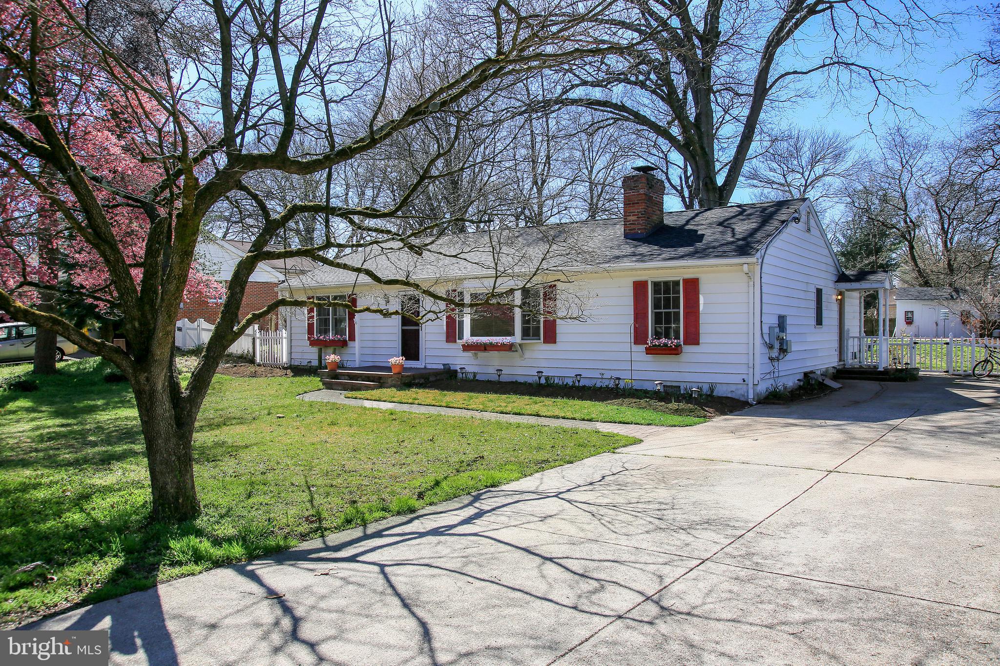 744 Stinchcomb Road Severna Park, MD 21146 - Photo 27 of 32 Lots of parking in extra wide driveway
