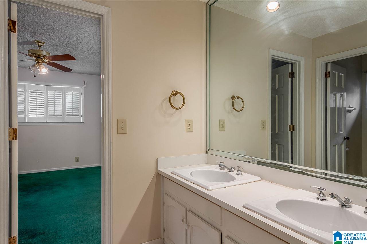 1516 Saulter View Road Birmingham, AL 35209 - Photo 18 of 27