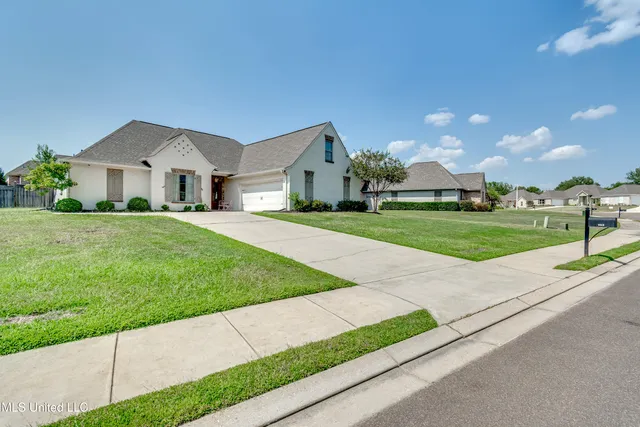 $405,000 | 103 Catherine Boulevard, Clinton, MS 39056