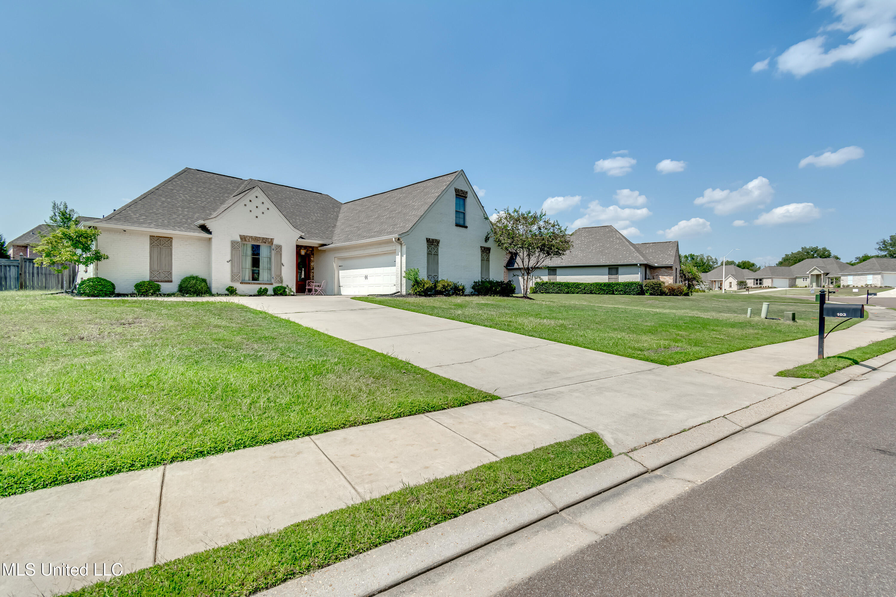 103 Catherine Boulevard Clinton, MS 39056 - Photo 5 of 65 103 Catherine Blvd-5