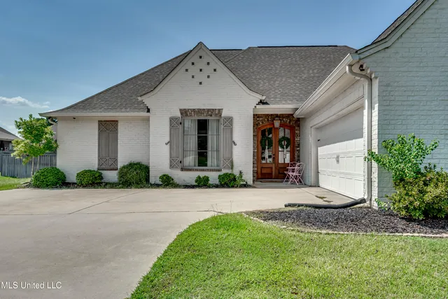 $405,000 | 103 Catherine Boulevard, Clinton, MS 39056