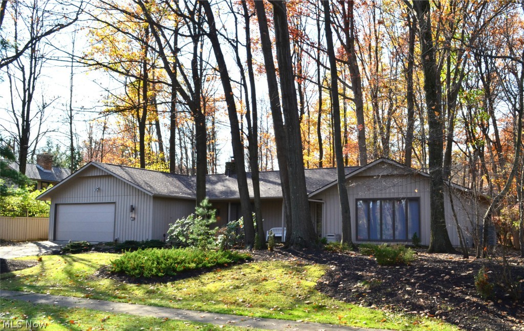 11824 River Ridge Road Strongsville, OH 44136 - Photo 1 of 24 Gallery Image 1