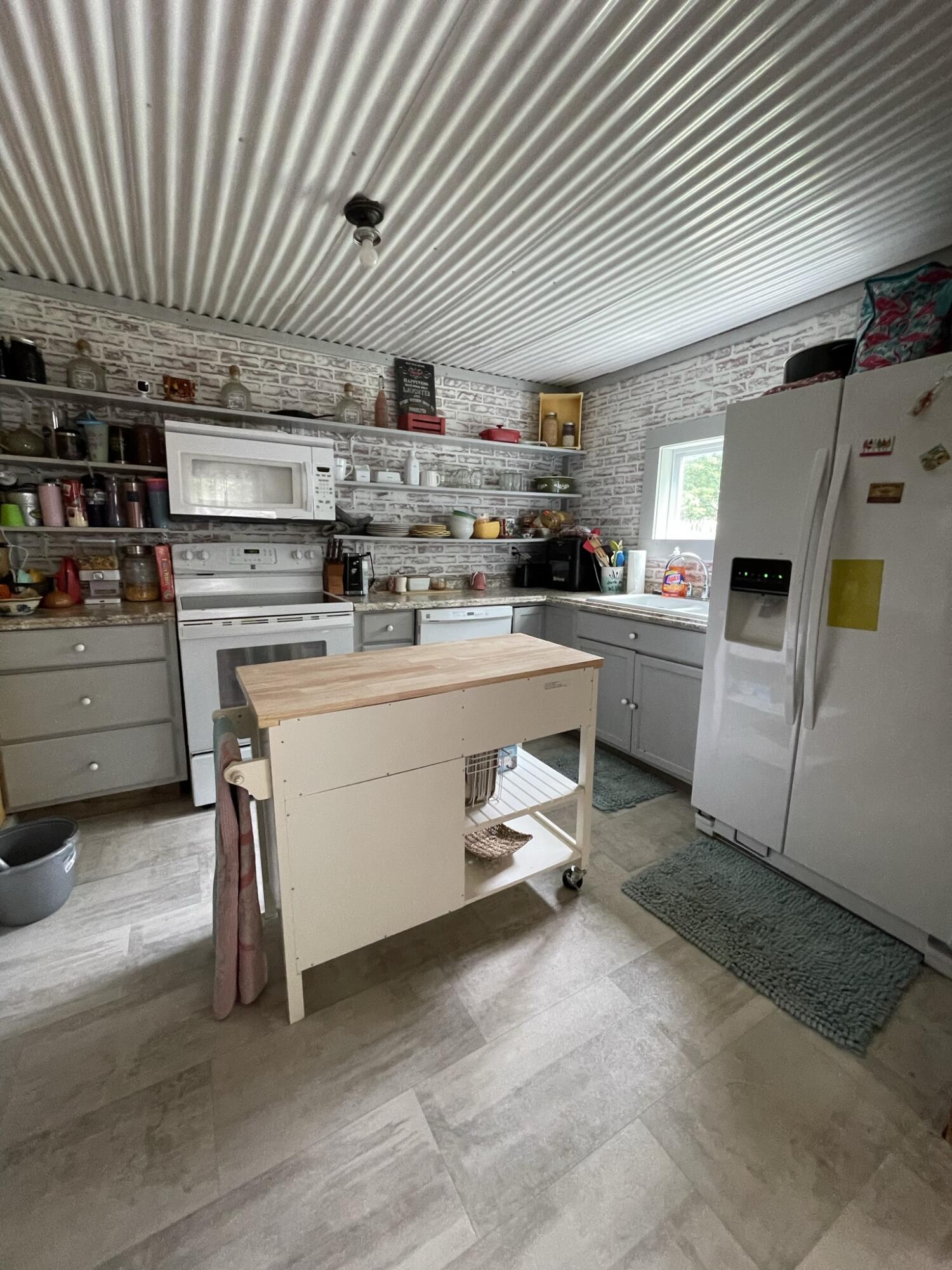 24 Front Street Harrison, ME 04040 - Photo 3 of 19 Kitchen