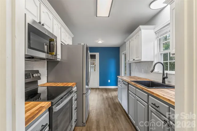 $399,000 | 10 Haven Crest Lane, Fletcher, NC 28732