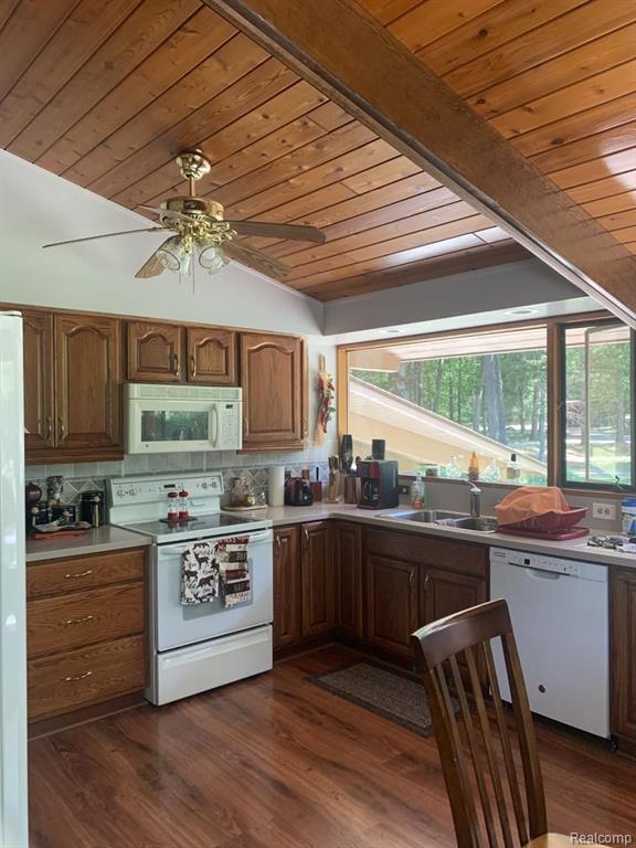 202 East Newark Road Lapeer, MI 48446 - Photo 14 of 16