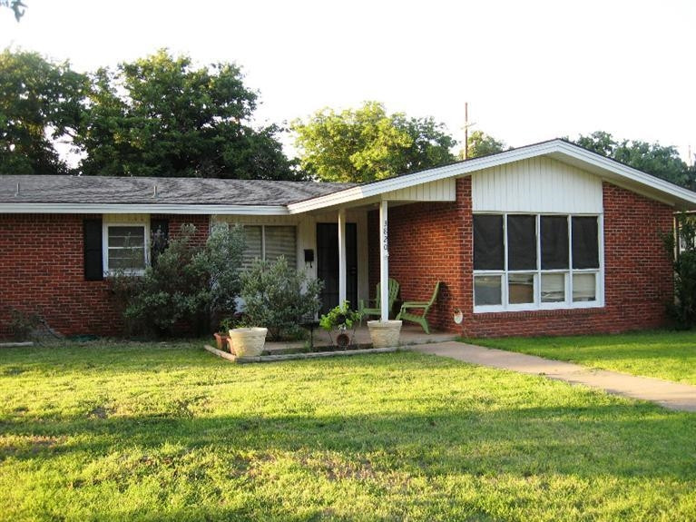 3820 29th Street Lubbock, TX 79410 - Photo 2 of 10 Photo 2