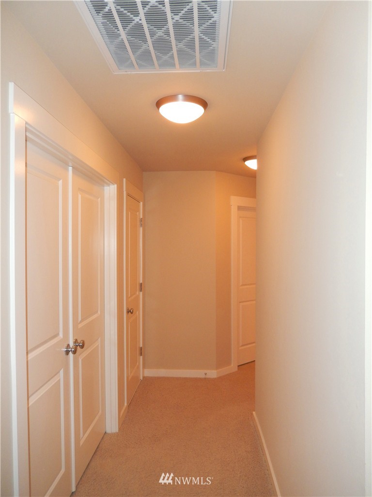 15950 Southeast 164th Place Renton, WA 98058 - Photo 13 of 22 Gallery Image 13