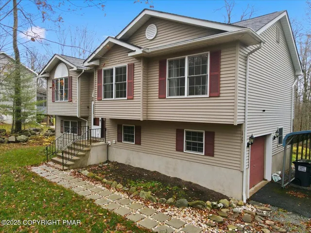 $2,400 | 163 Long Woods Road, Tobyhanna, PA 18466