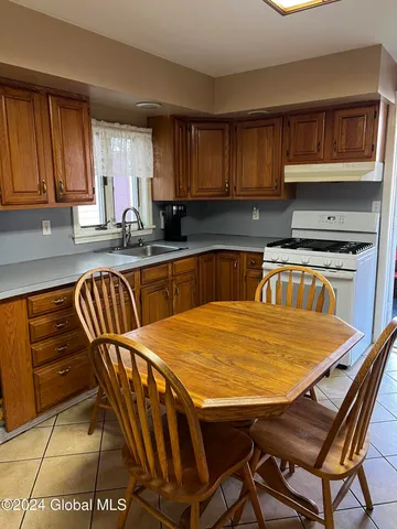 $250,000 | 1643 Rugby Road, Schenectady, NY 12309