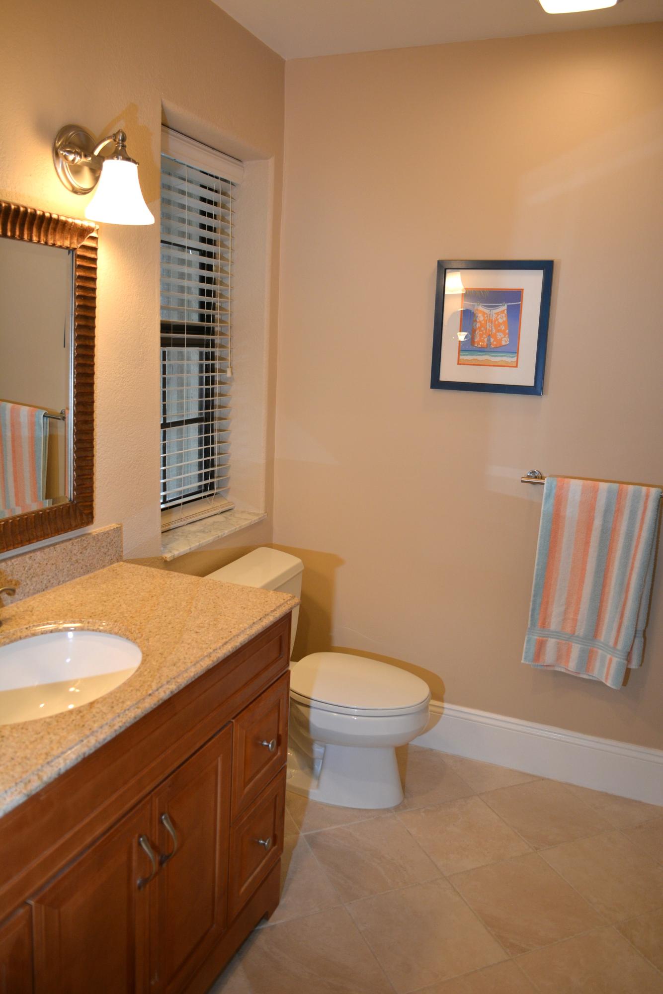 23484 Mirabella Circle South Boca Raton, FL 33433 - Photo 24 of 36 Guest Bath