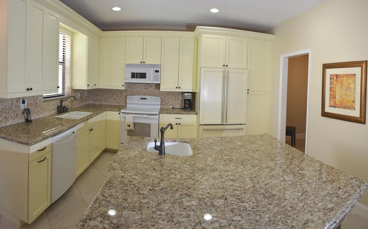 23484 Mirabella Circle South Boca Raton, FL 33433 - Photo 10 of 36 Kitchen3
