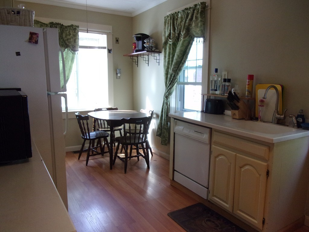 287 Holyoke Road Westfield, MA 01085 - Photo 8 of 30 Gallery Image 8