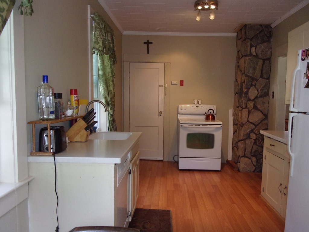 287 Holyoke Road Westfield, MA 01085 - Photo 9 of 30 Gallery Image 9