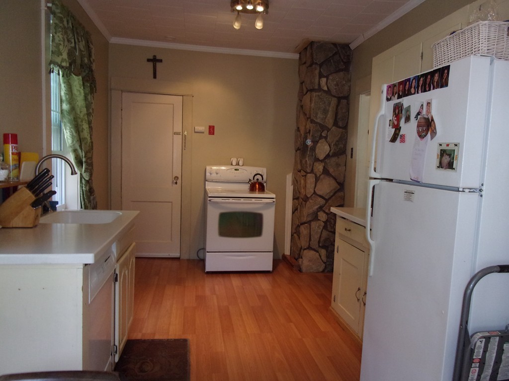 287 Holyoke Road Westfield, MA 01085 - Photo 10 of 30 Gallery Image 10