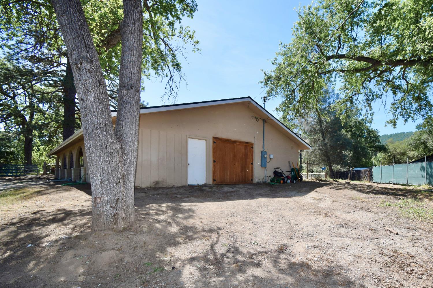 39384 Road 425B Oakhurst, CA 93644 - Photo 2 of 18