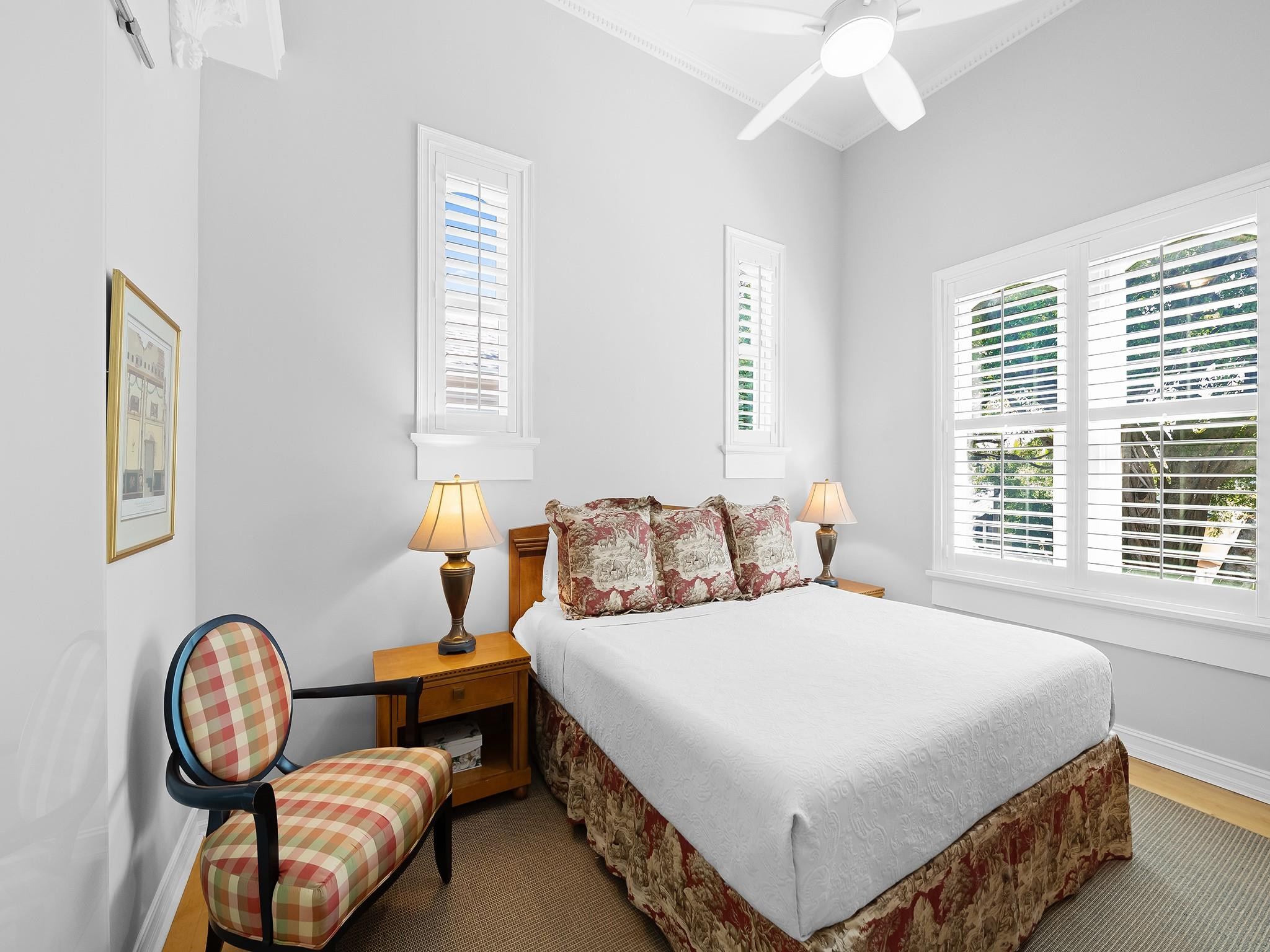 525 North Victoria Park Road Fort Lauderdale, FL 33301 - Photo 29 of 52 a spacious bedroom with a bed and a window