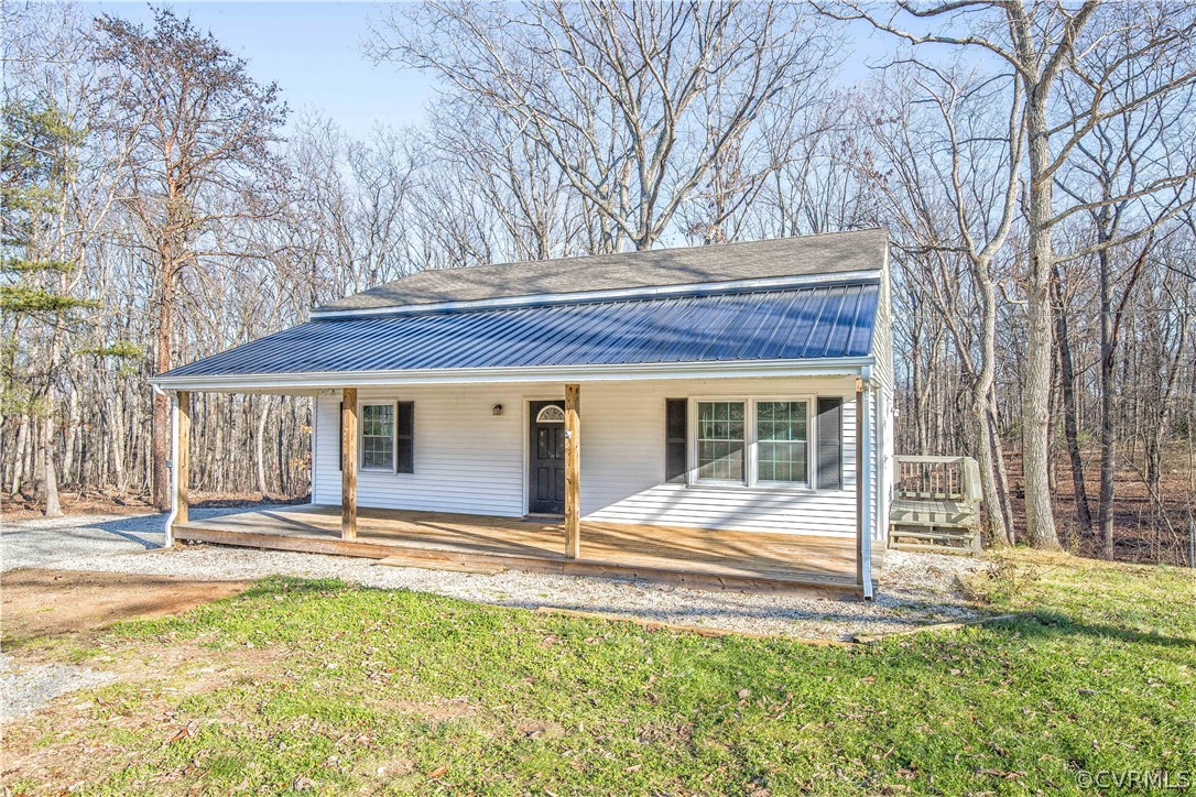 2140 Red Lane Road Powhatan, VA 23139 - Photo 2 of 28 Gallery Image 2
