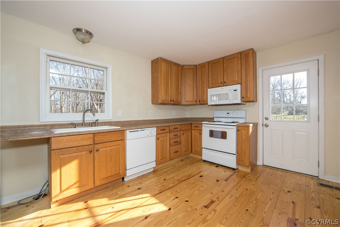 2140 Red Lane Road Powhatan, VA 23139 - Photo 7 of 28 Gallery Image 7