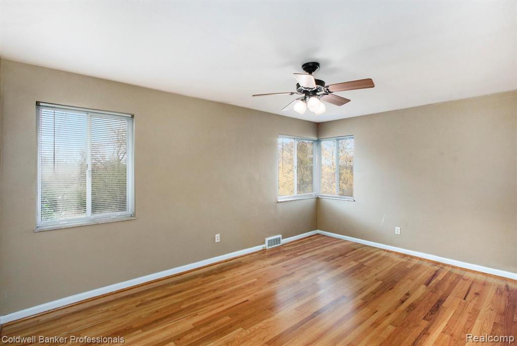 950 West Tienken Road Rochester Hills, MI 48306 - Photo 20 of 36