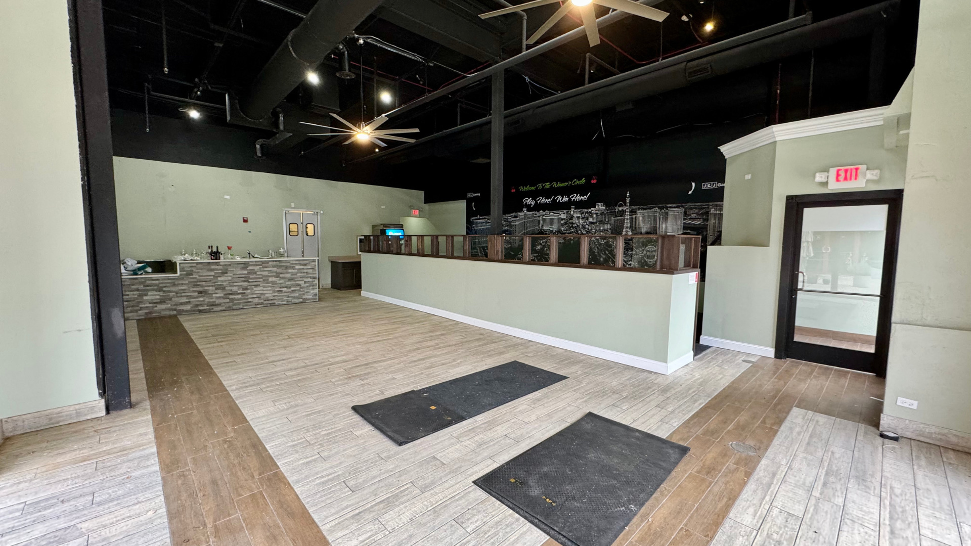 778 West Bartlett Road, Unit NO778 Bartlett, IL 60103 - Photo 2 of 10 a view of a hallway with wooden floor