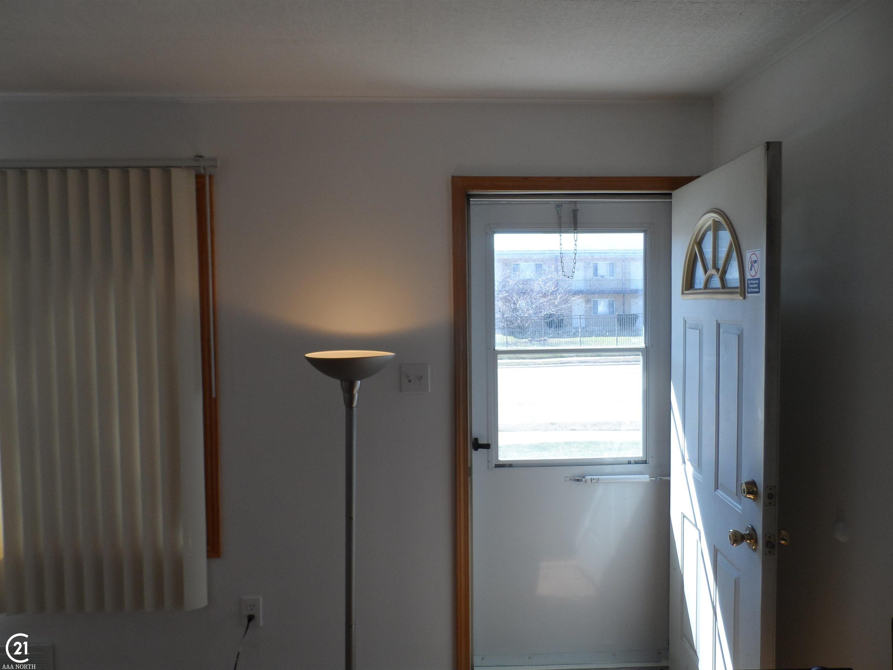 19225 12 Mile Road Roseville, MI 48066 - Photo 12 of 41