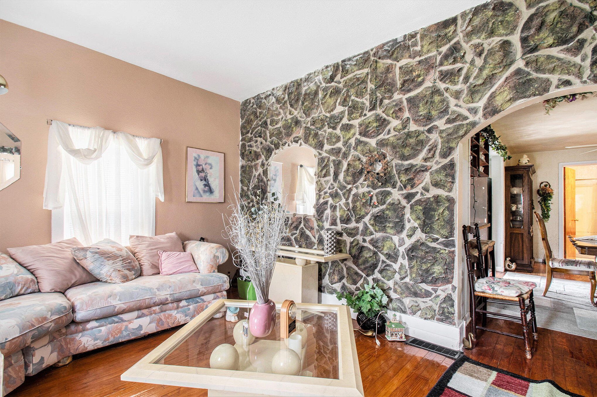 217 West State Street Cassopolis, MI 49031 - Photo 11 of 17 Living Room 2