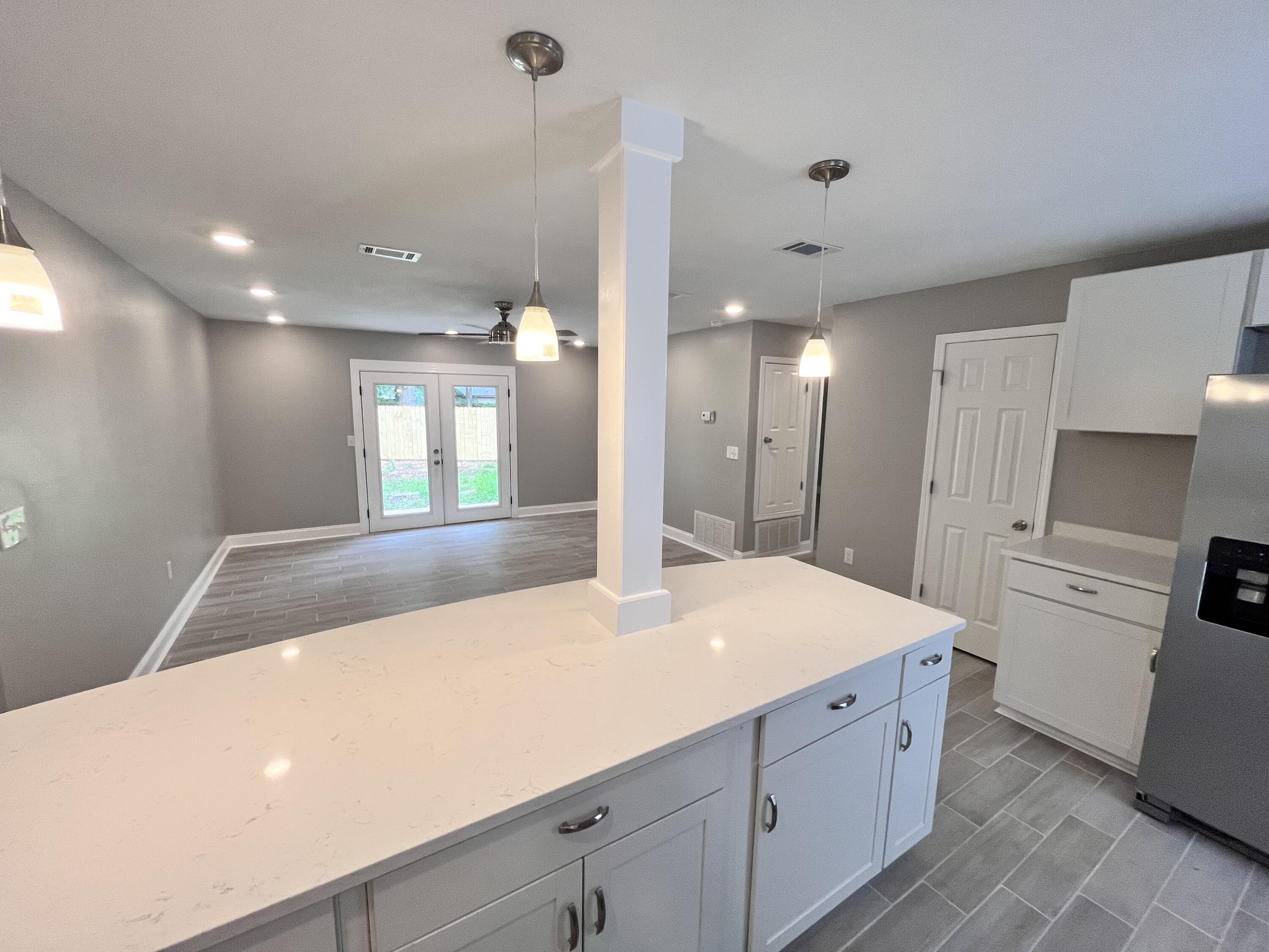 795 Bay Street Crestview, FL 32536 - Photo 5 of 16