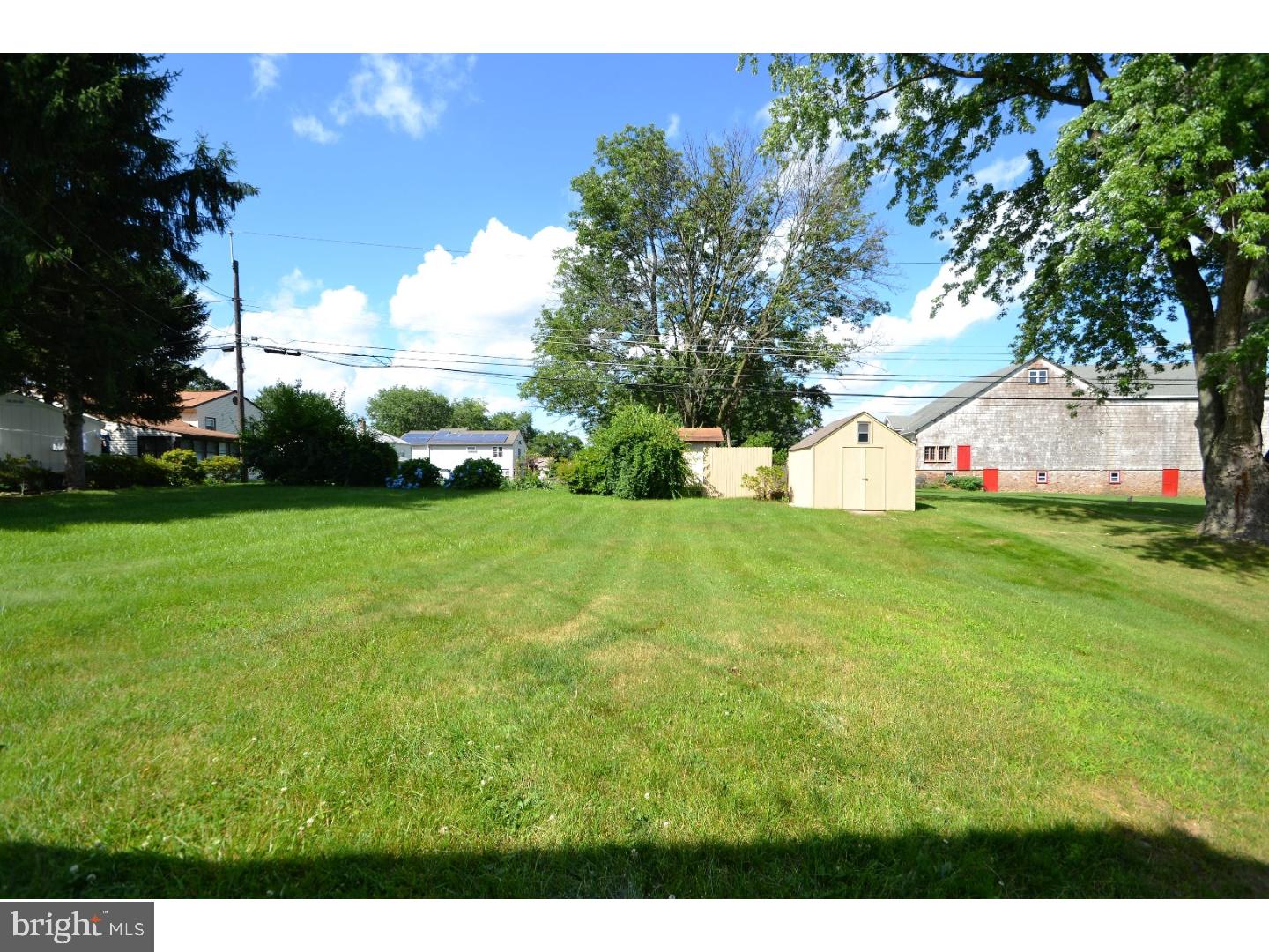 611 Paddock Road Southampton, PA 18966 - Photo 25 of 25 Back Yard