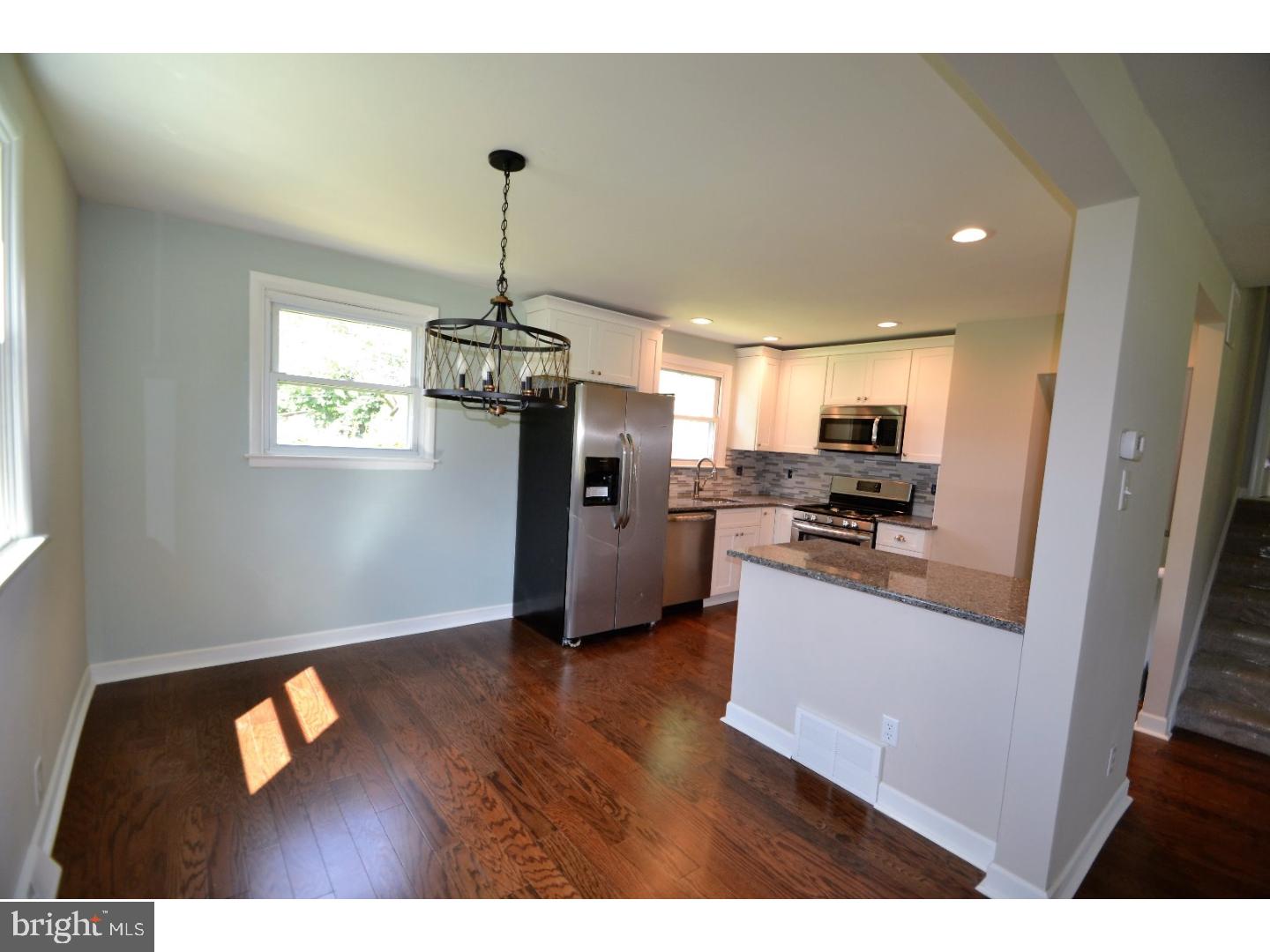 611 Paddock Road Southampton, PA 18966 - Photo 5 of 25 Kitchen