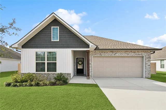 $275,000 | 39789 Choctaw Ridge Drive, Ponchatoula, LA 70454