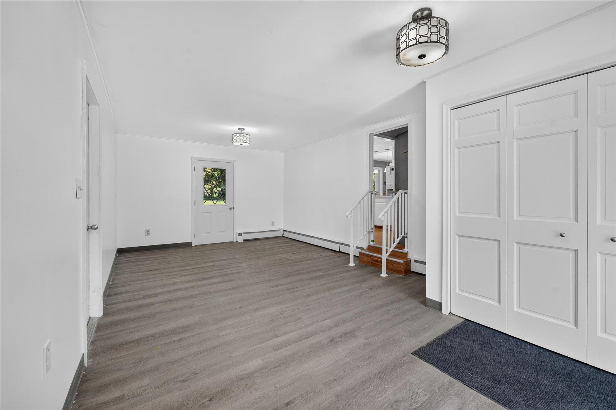 6720 Horton Road Jackson, MI 49201 - Photo 31 of 38 32-6720-Horton-Rd-Windowstill