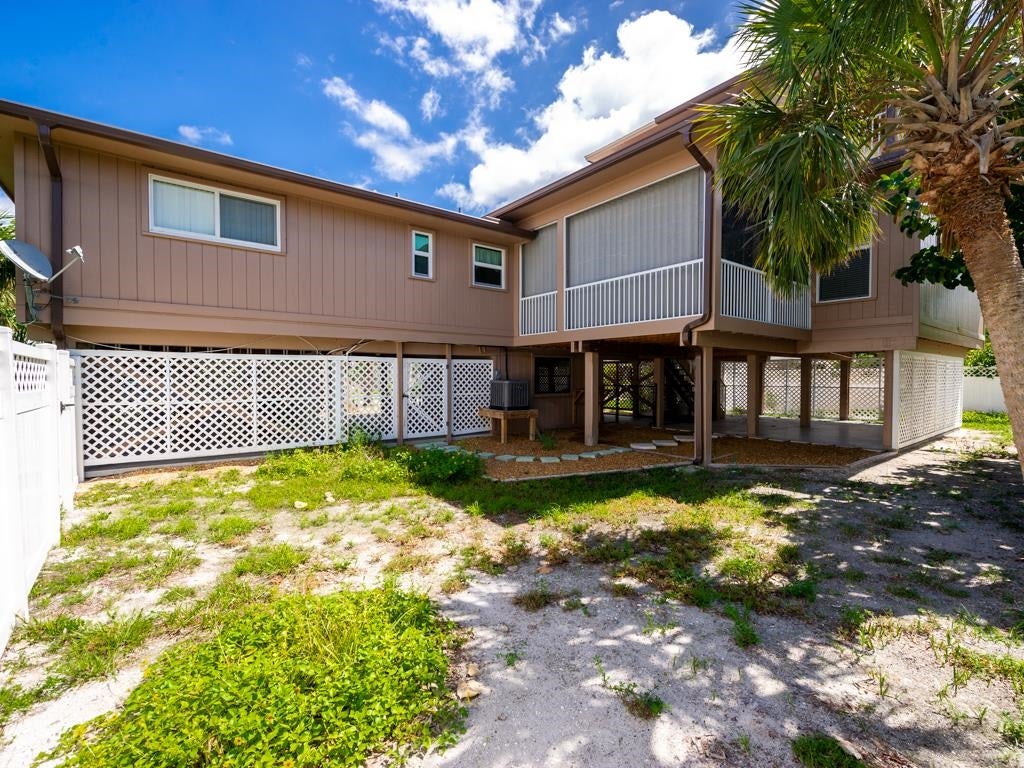 579 Rabbit Road Sanibel, FL 33957 - Photo 36 of 46 Gallery Image 36