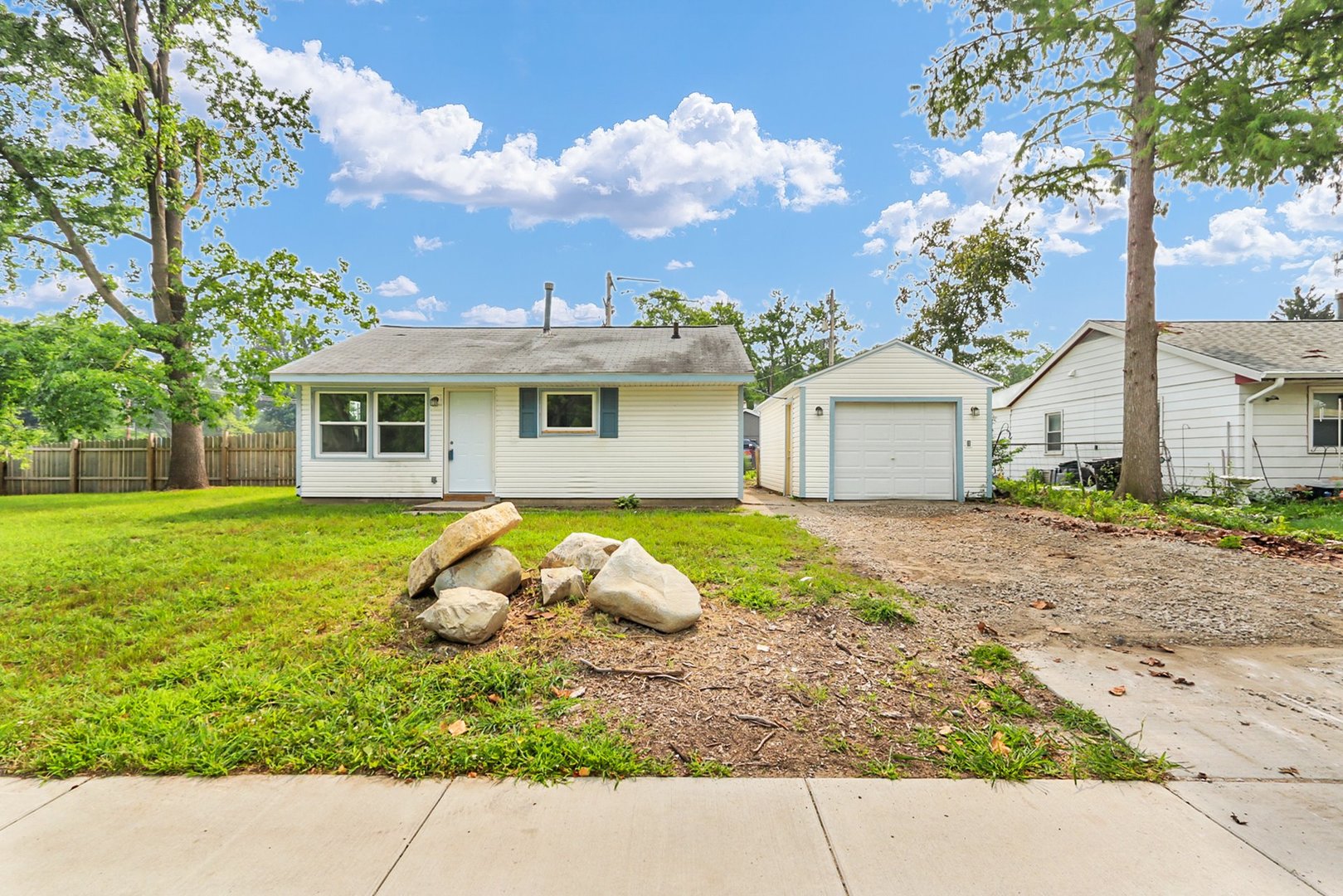 1408 Hedge Road Champaign, IL 61821 - Photo 1 of 24