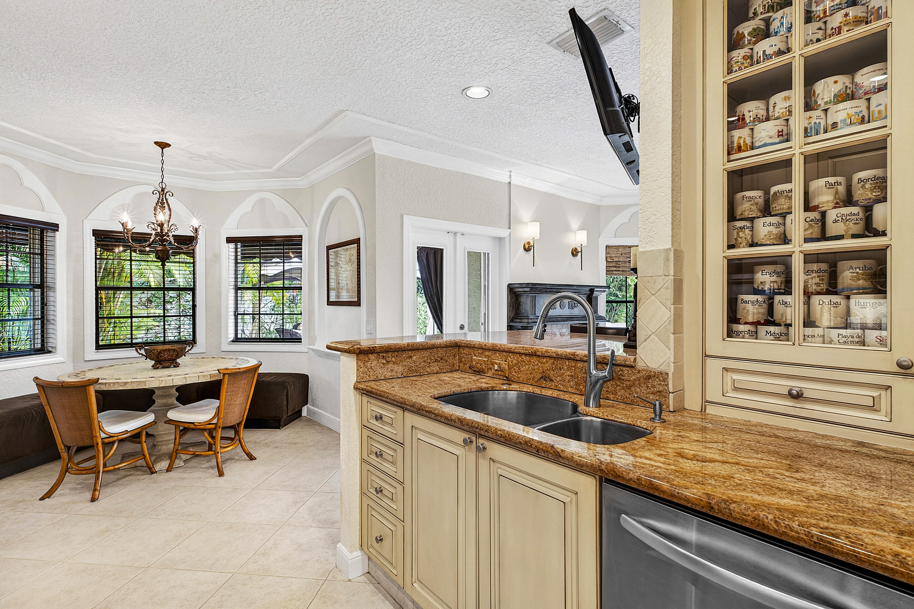 23408 Mirabella Circle South Boca Raton, FL 33433 - Photo 11 of 41 015-23408MirabellaCircleSouth-BocaRaton-