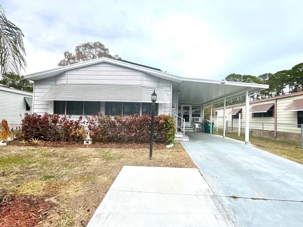 $212,000 | 1331 Barefoot Circle, Barefoot Bay, FL 32976