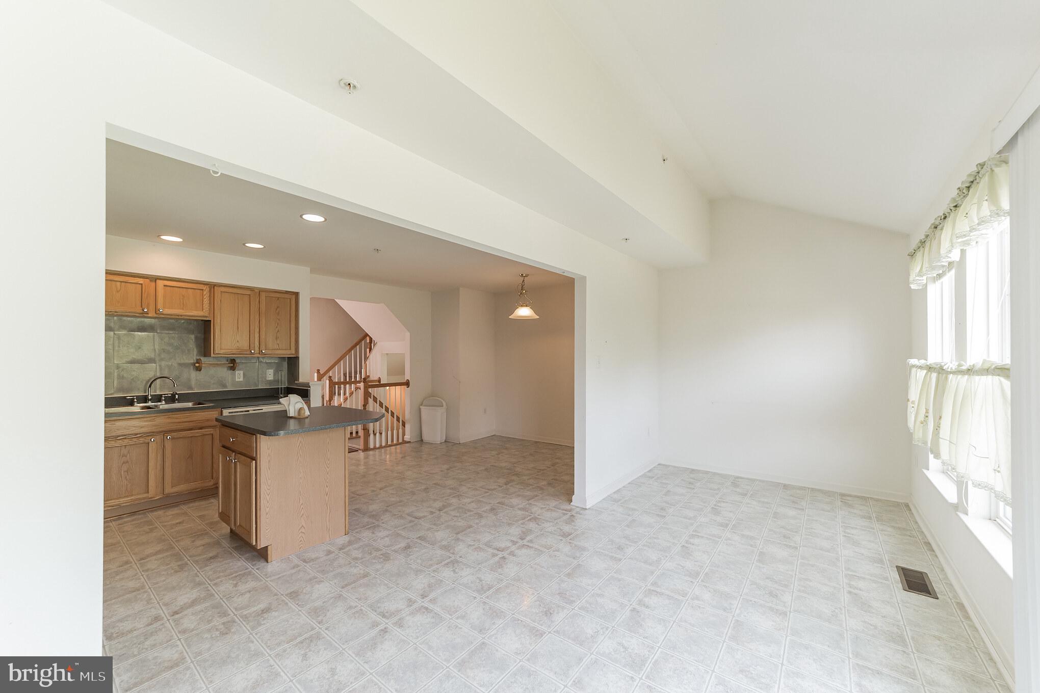 1802 Orchard View Road Reading, PA 19606 - Photo 11 of 31
